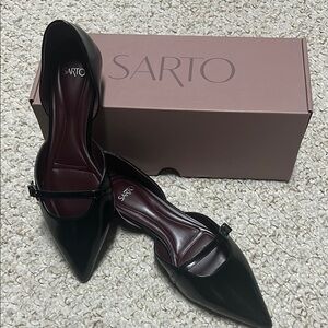 SARTO By Franco Sarto Black Flats with Sleek Minimalist Design